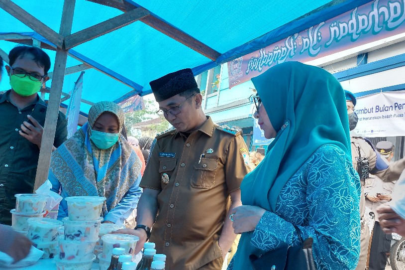 Wali Kota dan Loka POM Sidak Pasar Ramadan, Cek Keamanan Makanan dan Minuman