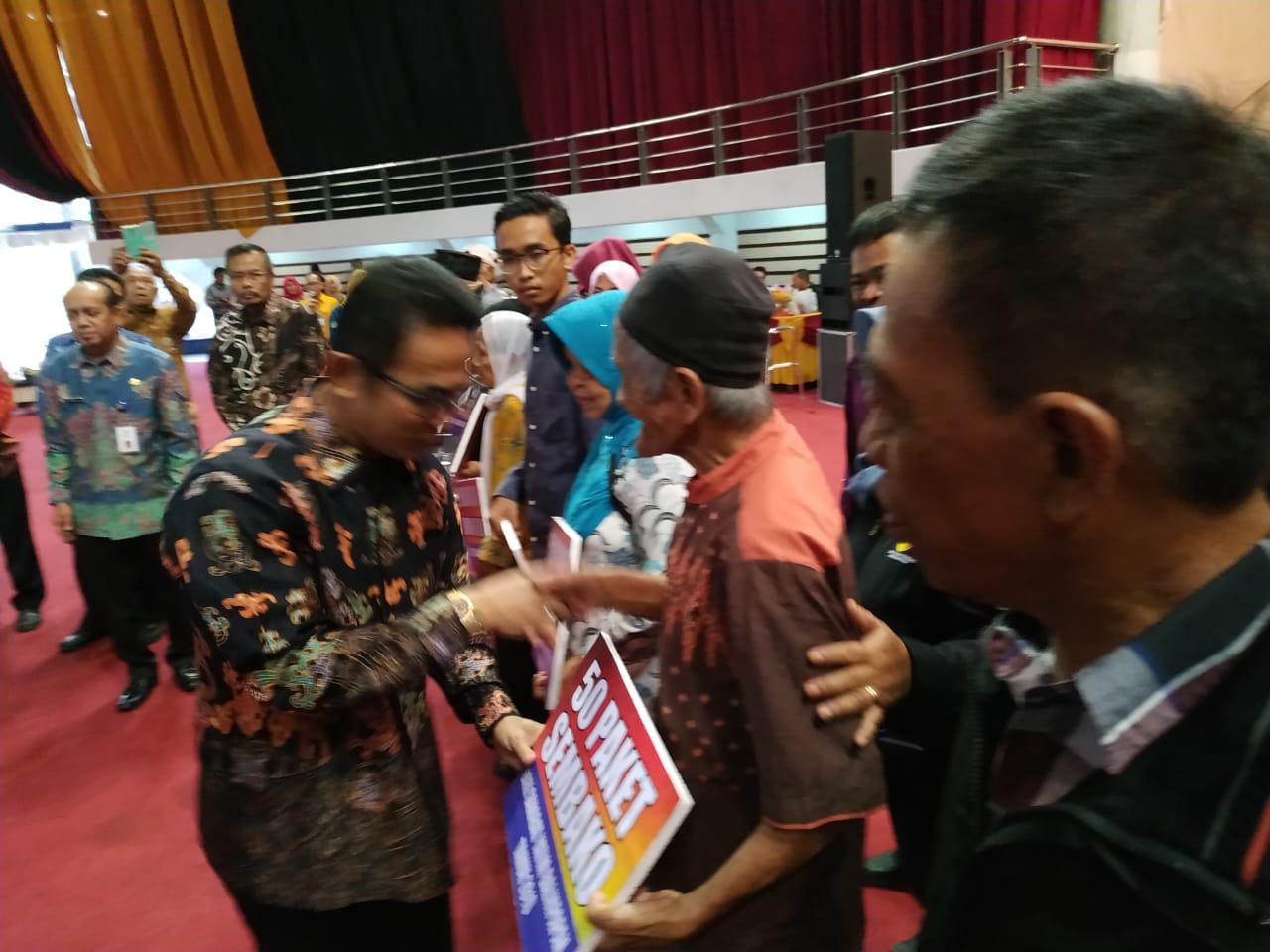 HLUN 2019, Ratusan Lansia Terima Bantuan 