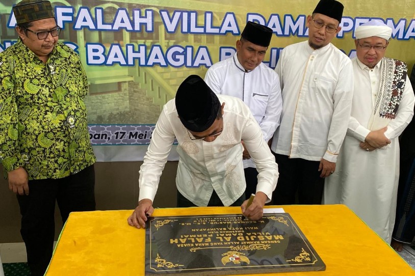 Resmikan Masjid Al Falah, Wali Kota Ajak Masyarakat Makmurkan Masjid