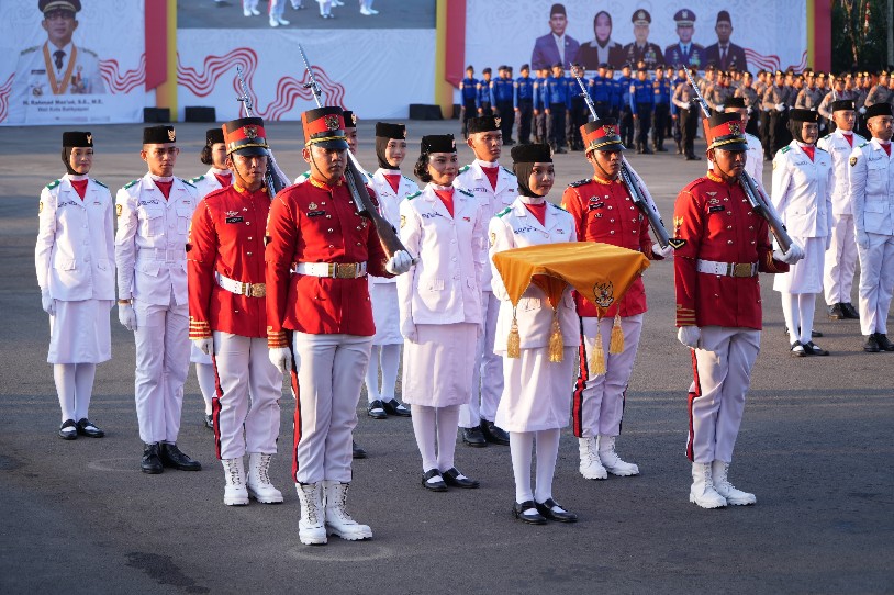 Penuh Khidmat, Penurunan Bendera HUT ke-79 Kemerdekaan RI