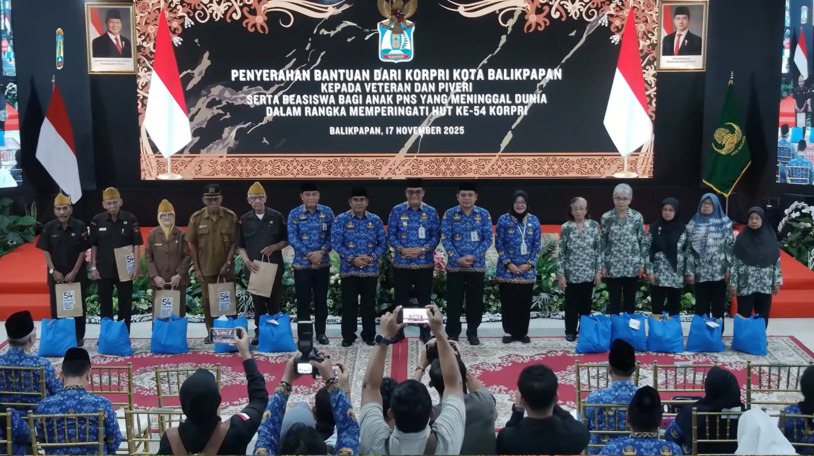 Korpri Kota Balikpapan Serahkan 157 Bantuan bagi Veteran dan Piveri, Anugerahkan Satya Lencana kepada 320 ASN
