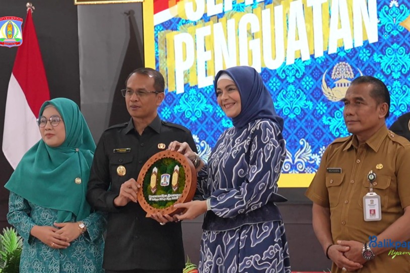 Ratusan ASN dan Pasangan Ikuti Seminar Penguatan Pola Asuh Keluarga KORPRI