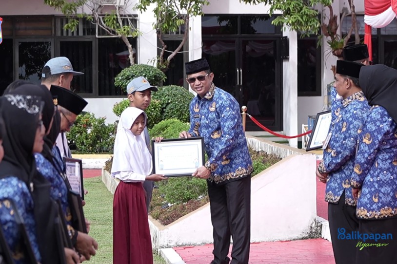 Wali Kota Bacakan Amanat Presiden Prabowo Subianto di Upacara HUT ke-53 Korpri